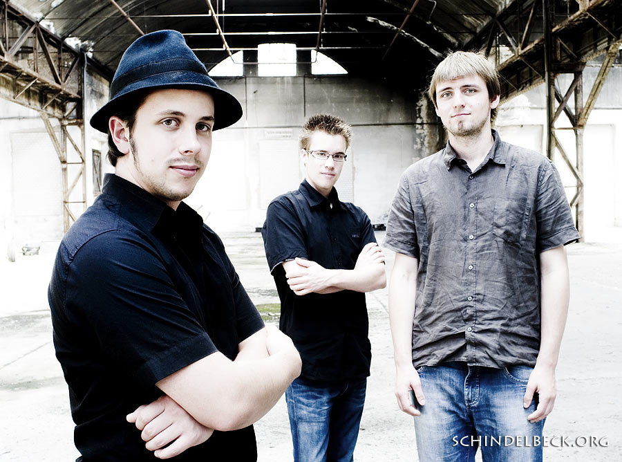 Bandfoto: Krassport. Manuel Krass, Daniel Weber und Johannes Schmitt - Foto Schindelbeck